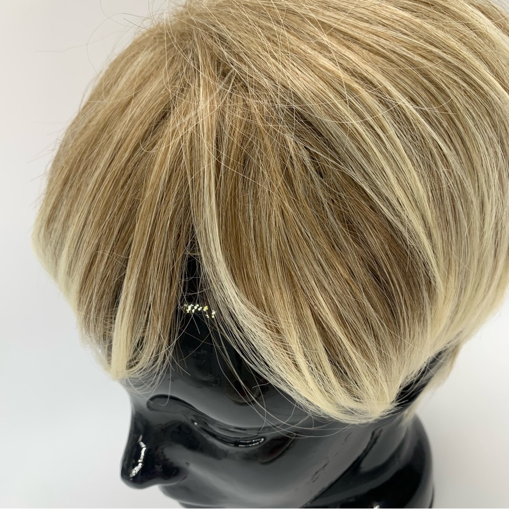 Stylish Blonde pixie Wig for Women - Picture 9 of 13